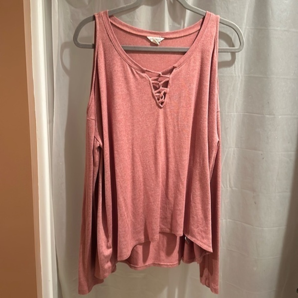 Aeropostale XXL Pink Cold Shoulder Long Sleeved Shirt